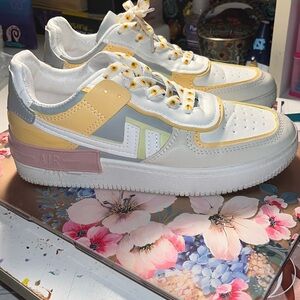 Semi-new cute kawaii shoes size 5, multicolor yellow with sunflower shoelaces